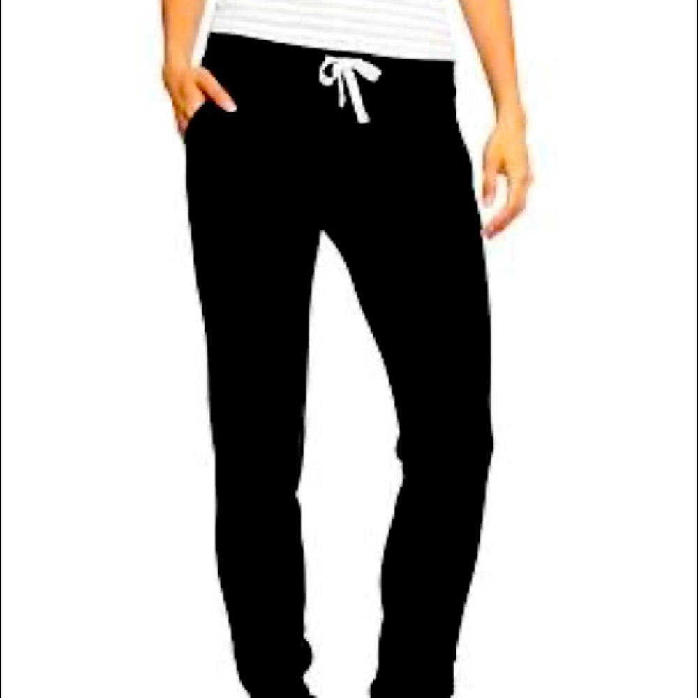 black sweatpants